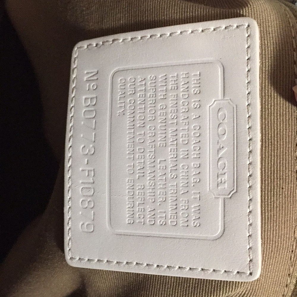 Coach - Picture 4 of 6
